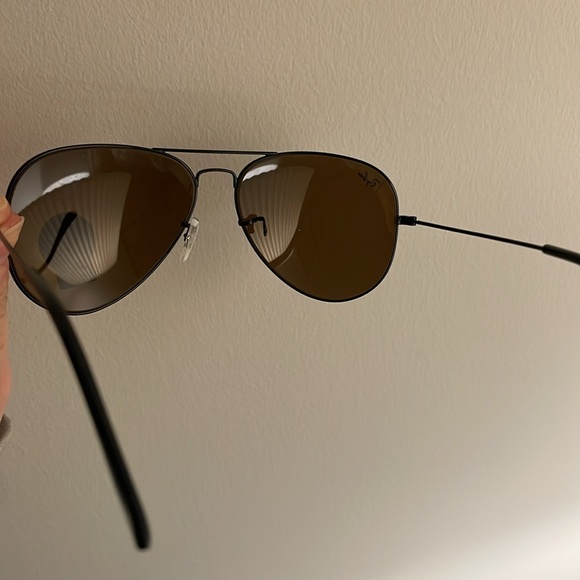 Aviator Raybans - Picture 3 of 3